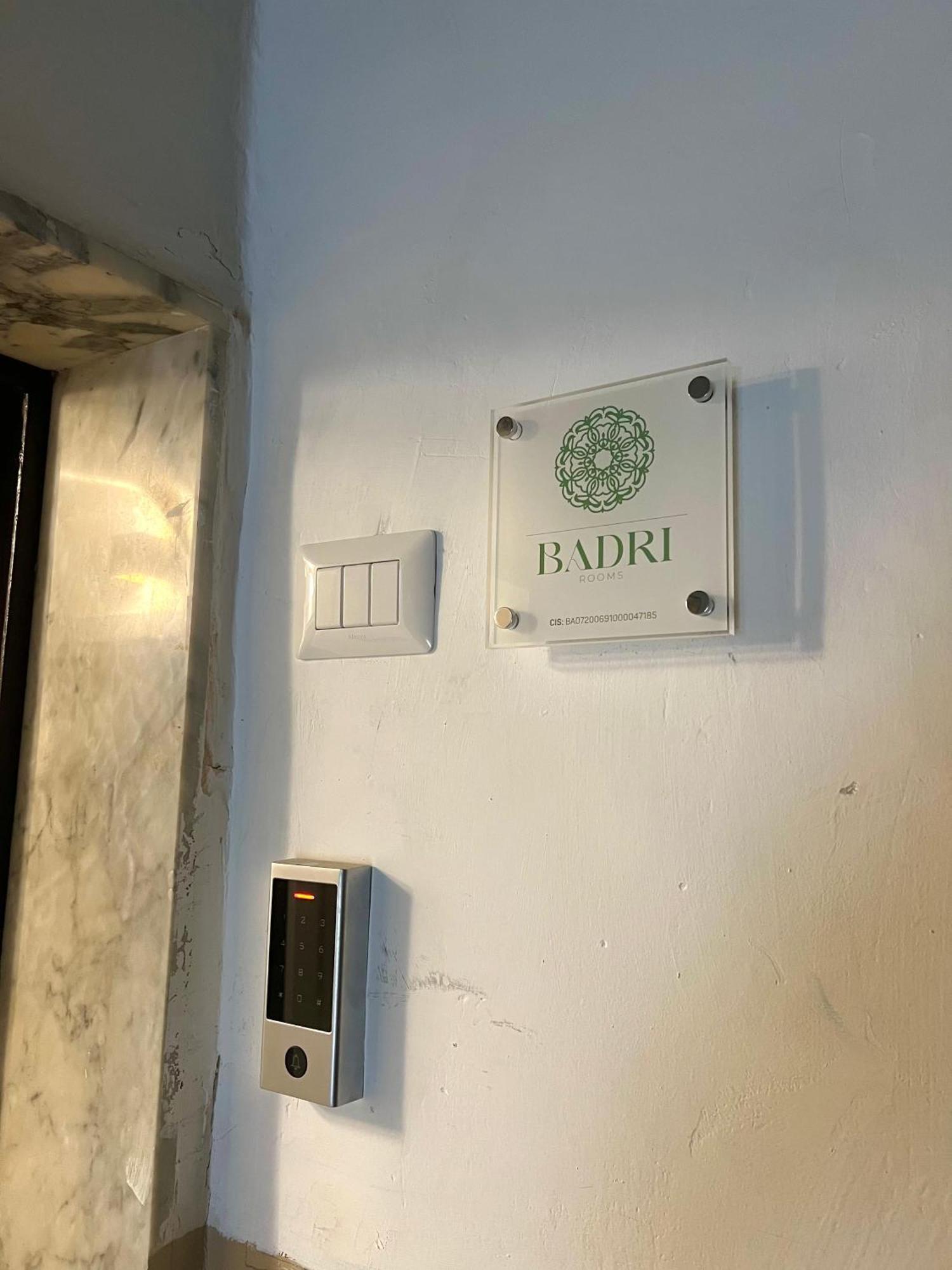 Badri Hotel Bari Exterior photo